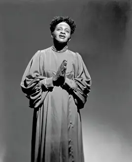 Clara Ward Portrait Session
