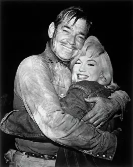 Reno Prints: Clark Gable Embracing Marilyn Monroe