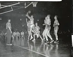 Missouri Prints: Cliff Hagen and Andy Phillip Fighting for Rebound
