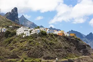 Islas Canarias Prints: Cliffs in the Anaga Mountains with the Playa de Roque de las Bodegas beach
