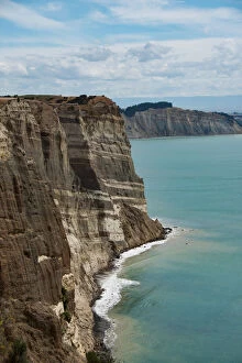 Images Dated 27th February 2015: Cliffs at Cape Kidnappers, New Zealand