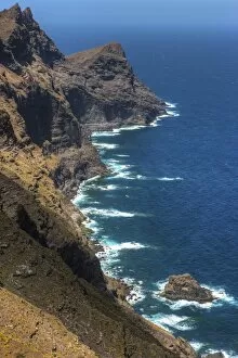 Images Dated 19th May 2011: Cliffs near Casas de Tirma de San Nicolas, Artenara region, Gran Canaria, Canary Islands, Spain