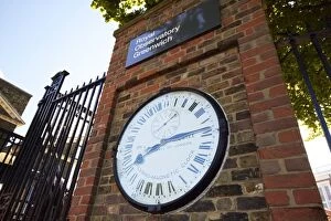 Images Dated 3rd June 2010: Clock at Greenwich Observatory