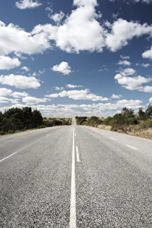 Eastern Cape Gallery: Cloud, Color Image, Day, Dividing Line, Eastern Cape, Grahamstown, Highway, Landscape