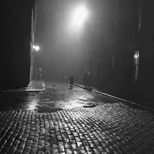 Lamppost Prints: Cobbled Street