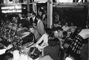 Appliance Prints: Coffee Bar Crowd