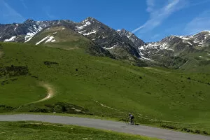 Images Dated 18th May 2015: Col de Hourquette d Ancizan, national park of Pyrenees, Hautes Pyrenees, France