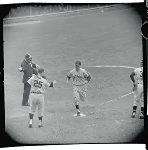 Colavito Completing Home Run
