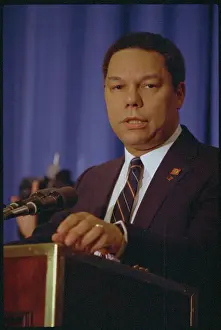 Helsinki Prints: Colin Powell at Press Conference
