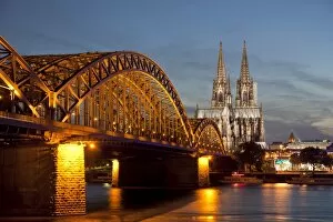 Images Dated 17th September 2014: Cologne Cathedral and Hohenzollern Bridge, Cologne, North Rhine-Westphalia, Germany