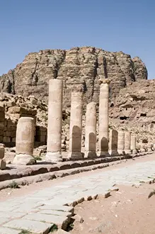 colonnaded street, Jordan, Petra