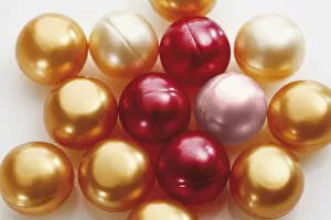 Pearl Collection: Colorful bath pearls