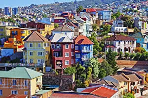 Colorful buildings, Vailparaso, Chile