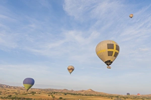 Images Dated 23rd September 2015: colorful hot air balloons