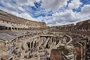Images Dated 18th September 2016: Colosseo in Rome