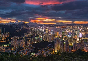 Images Dated 30th July 2015: Colourful sky over Hong Kong city