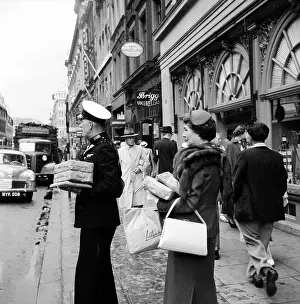 M Urb Shop Bri London Prints: The Commissionaire