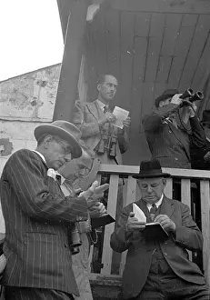 Bookmakers Prints: Comparing Notes