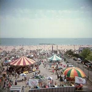 Images Dated 7th December 2011: Coney island