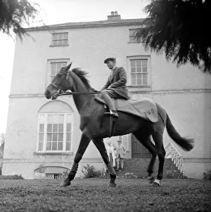 Equestrian Prints: Coneyburrow