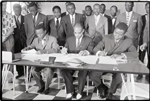 Elisabethville Prints: Congolese Leaders Sign Joint Agreement