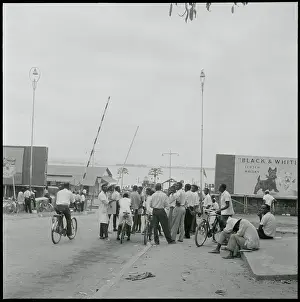 Leopoldville Prints: Congolese Natives Congregated near Port
