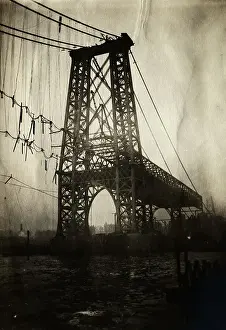 Construction of New York Tower of Williamsburg Bridge on East River