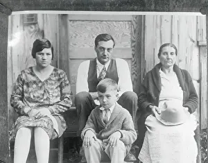 Kentucky Prints: Convict Carl Mahan with His Family