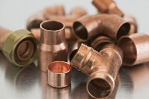 Images Dated 29th June 2005: Copper pipe connectors