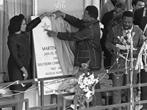 Coretta Scott King Unveils A Memorial Plaque At The Lorraine Hotel