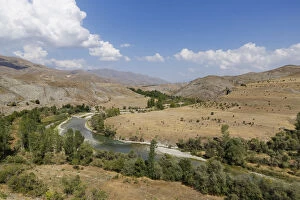 Images Dated 29th August 2014: Coruh river, Erzurum Province, Eastern Anatolia Region, Anatolia, Turkey