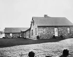 Yard Prints: Country House Used by New York Mafia