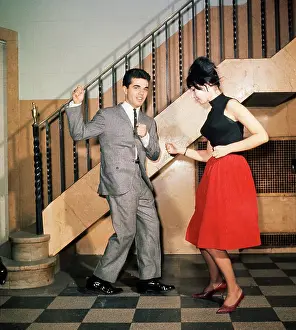 Couple Dance The Twist