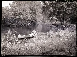 Paddle Prints: Couple Finds Secluded Spot On River
