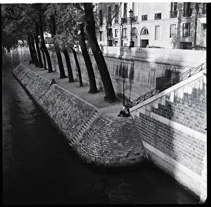 Couples On The Banks Of The Seine