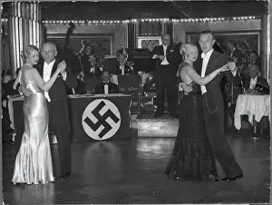 Couples Dancing