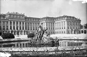 Cities Prints: Court of Honor of Schönbrunn Palace