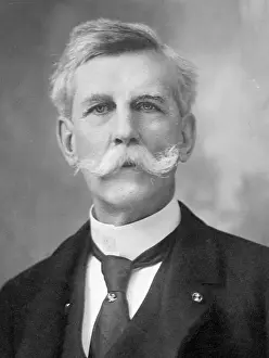 Court Justice Oliver Wendell Holmes