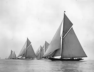 Sports Race Prints: Cowes Race