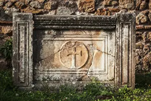 Delphi Prints: Cracked stone structure with a cross