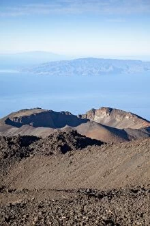 Images Dated 23rd December 2012: Crater of Pico Viejo volcano