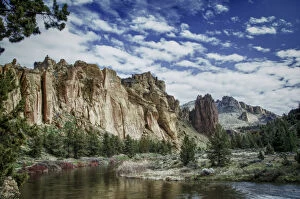Oregon Collection: Crooked River and volcanic tuff formations, Smith Rock State Park, Oregon, USA