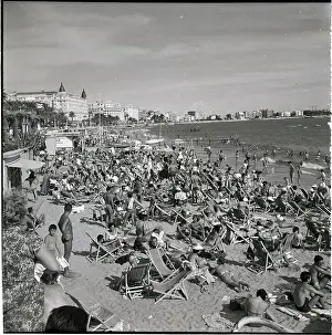 Resort Prints: Crowd At The Beach On French Riviera