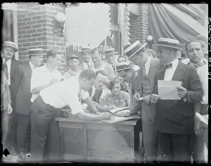 Frenzy Prints: Crowd Bidding For Real Estate