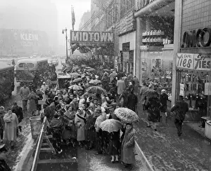Snowfall Prints: Crowd in front of Department store, New York City, New York State, USA
