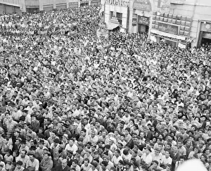 Overwhelming Prints: Crowd Gathering to Hear Irgun Zvai Leumi