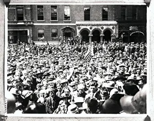 Dublin Prints: Crowd During the Ireland Peace Parleys