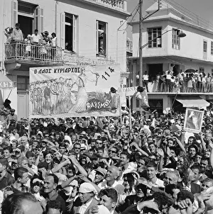 Crowd Listening to Address
