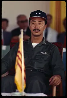 Da Nang Prints: Crowd for Nguyen Cao Ky