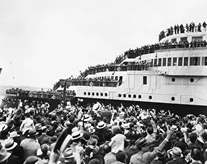 Farewell Prints: Crowd Says Bon Voyage to Ocean Liner